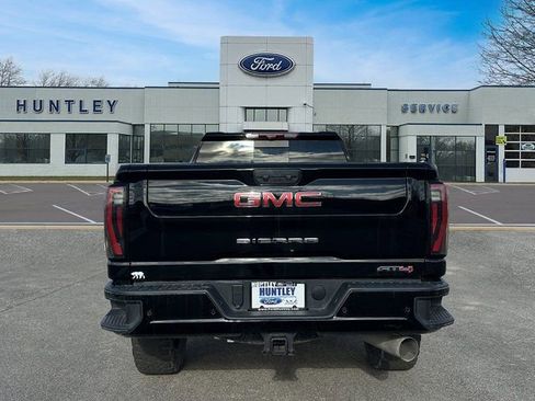 Used 2024 GMC Sierra 2500 AT4 w/ AT4 Premium Plus Package image 5