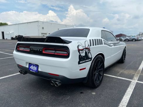 Used 2019 Dodge Challenger R/T Scat Pack RWD image 7