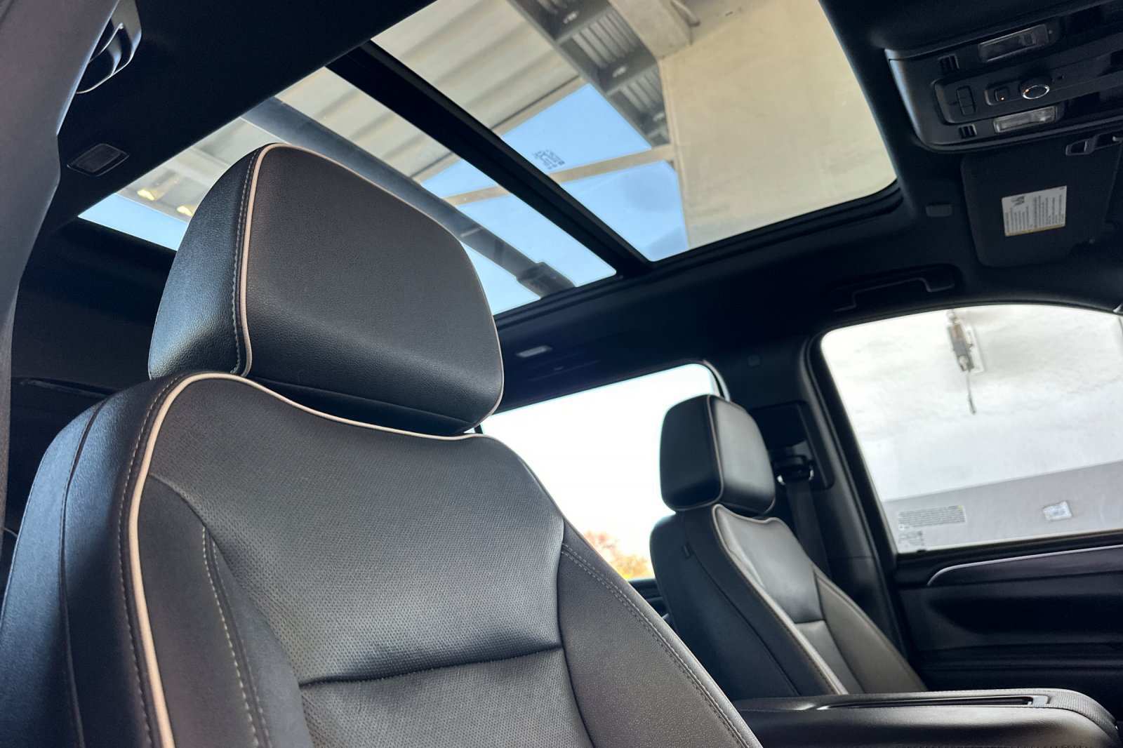 Certified 2023 GMC Yukon XL SLT RWD image 22