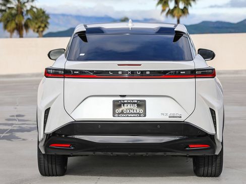 Used 2023 Lexus RZ 450e Premium w/ Technology Package image 6