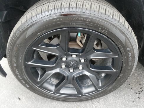 Used 2023 RAM 1500 Laramie image 10