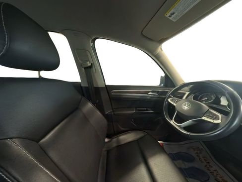 Used 2021 Volkswagen Atlas SE image 26