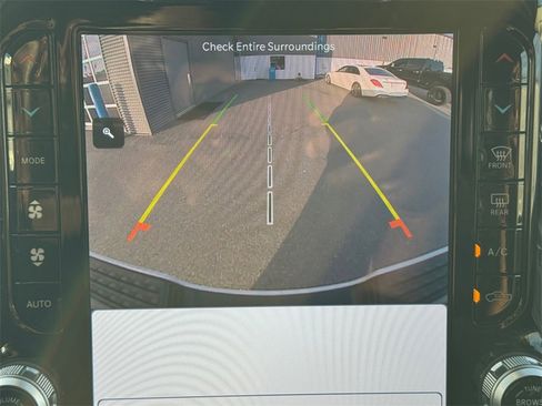 Used 2024 RAM 2500 Laramie image 25