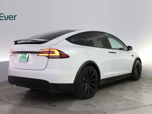 Used 2023 Tesla Model X AWD/4WD image 3