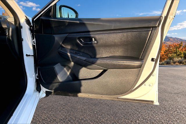 Used 2025 Nissan Sentra S FWD image 25