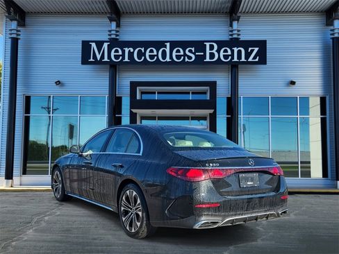 New 2026 Mercedes-Benz E 350 4MATIC image 4