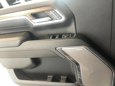 Used 2024 Chevrolet Silverado 3500 High Country w/ Technology Package image 10