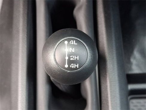 Used 2024 RAM 2500 Tradesman w/ Chrome Appearance Group image 23