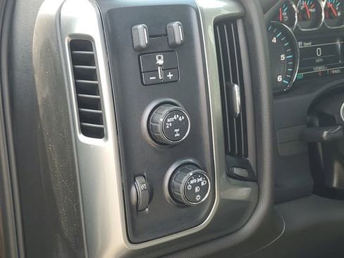 Used 2018 Chevrolet Silverado 1500 LT w/ True North Edition AWD/4WD image 31