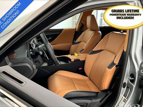 Used 2024 Lexus ES 350 Ultra Luxury w/ Accessory Package (Z2) image 34