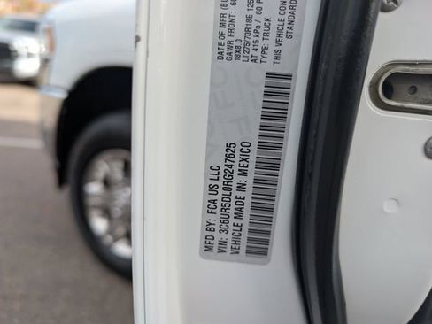 Used 2024 RAM 2500 Big Horn image 26