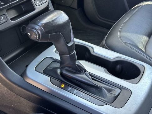 Used 2020 Chevrolet Colorado ZR2 w/ Colorado ZR2 Bison Edition image 18