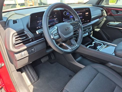 Certified 2024 Chevrolet Traverse Z71 AWD/4WD image 10