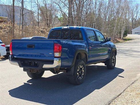 Used 2016 Toyota Tacoma TRD Off-Road w/ Towing Package AWD/4WD image 3