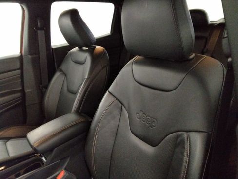 Used 2022 Jeep Compass Limited image 29