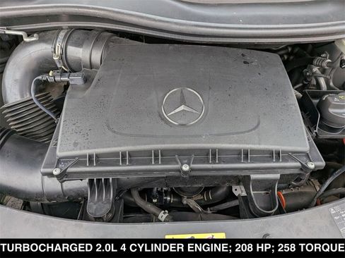 Used 2016 Mercedes-Benz Metris Passenger image 11