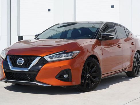 Used 2019 Nissan Maxima SR w/ Premium Package FWD image 5