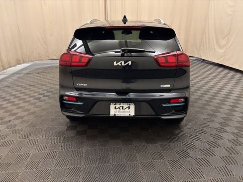 Used 2022 Kia Niro EX w/ Cold Weather Package image 6