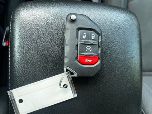 Used 2021 Jeep Wrangler Unlimited Sport AWD/4WD image 40
