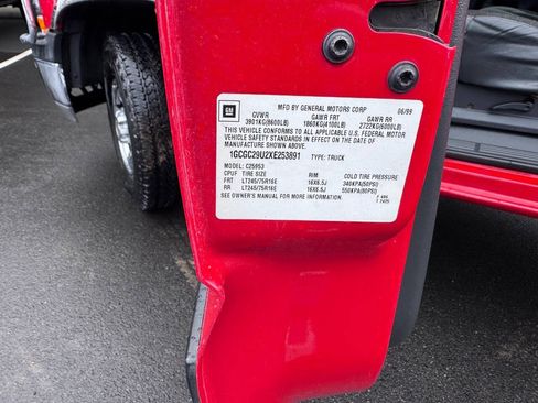 Used 1999 Chevrolet Silverado 2500 2WD Extended Cab w/ Exterior Appearance Pkg image 9