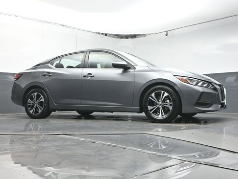 Used 2023 Nissan Sentra SV image 28