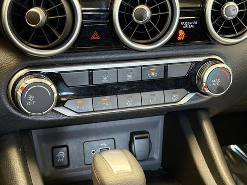 Used 2025 Nissan Sentra S image 10