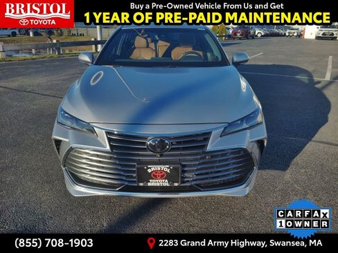 Used 2021 Toyota Avalon Limited image 2