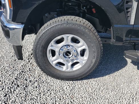 New 2026 Ford F250 XLT w/ XLT Premium Package image 5