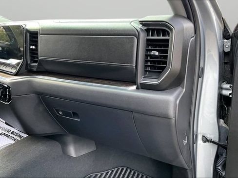 Used 2024 Chevrolet Silverado 1500 RST AWD/4WD image 16