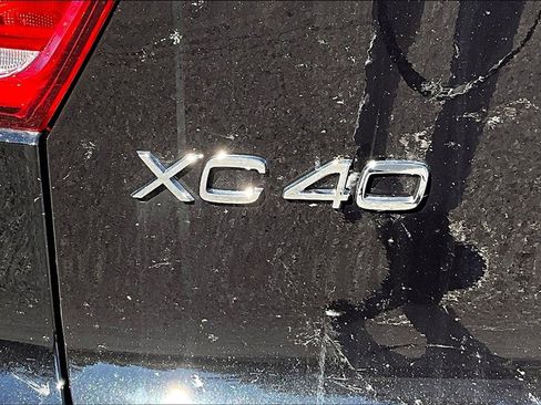 New 2026 Volvo XC40 B5 Plus w/ Climate Package image 8