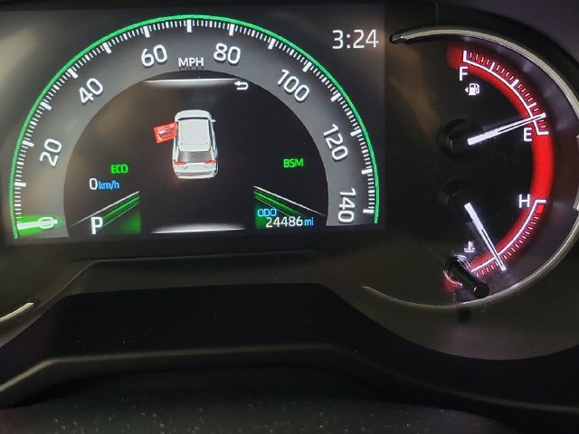 Used 2024 Toyota RAV4 XLE w/ Convenience Package FWD image 2