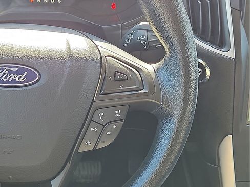 Used 2024 Ford Edge SE image 20