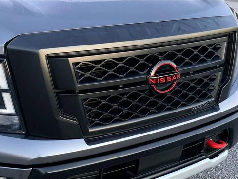 Used 2024 Nissan Titan PRO-4X w/ Off Road Protection Package AWD/4WD image 29