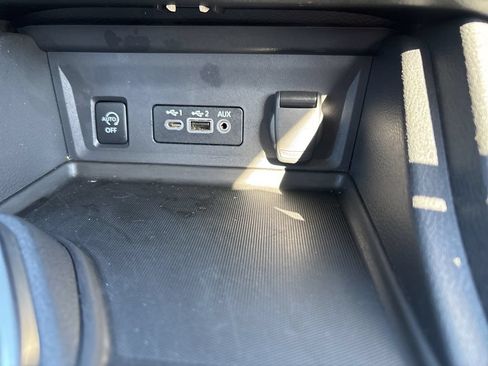 Used 2025 Nissan Sentra SV FWD image 28