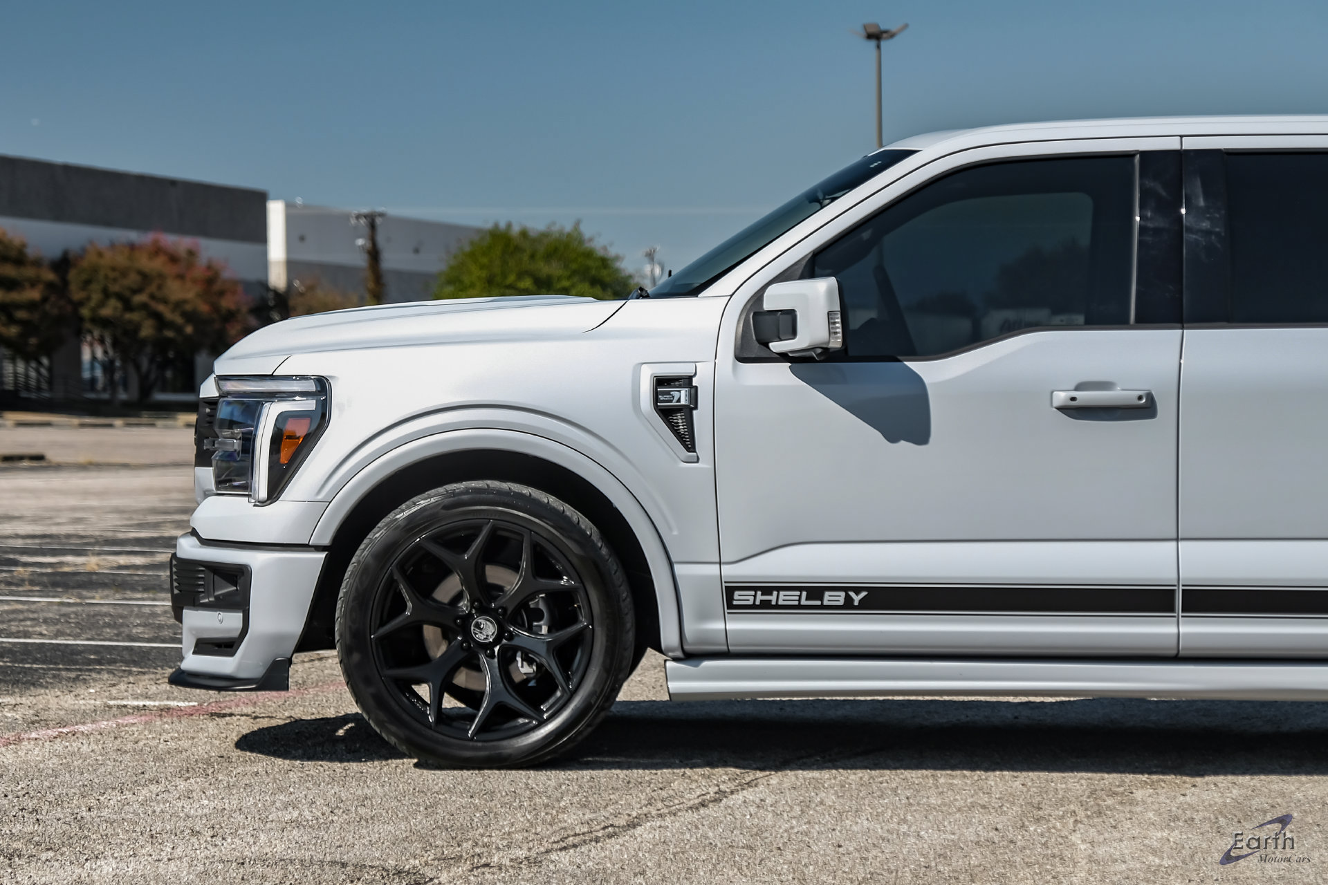 Used 2025 Ford F150 Lariat w/ Equipment Group 502A High AWD/4WD image 8