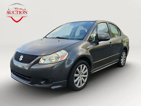 Used 2010 Suzuki SX4 Sport S FWD image 1