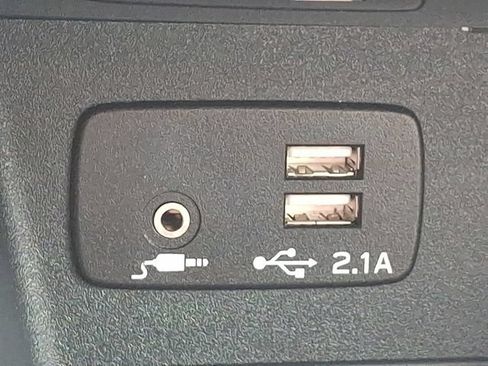 Used 2022 Subaru Forester Limited AWD/4WD image 25