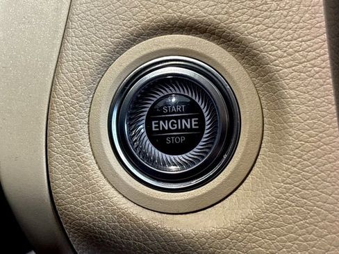 Used 2021 Mercedes-Benz C 300 C 300 image 25