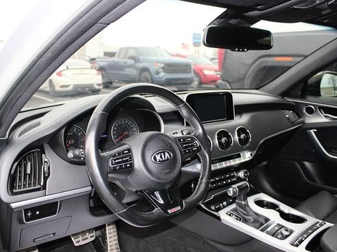 Used 2018 Kia Stinger GT AWD/4WD image 33