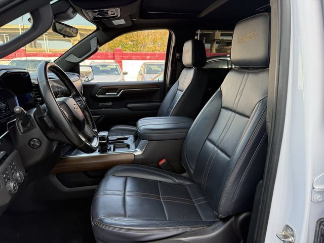Used 2023 Chevrolet Silverado 1500 High Country w/ High Country Premium Package AWD/4WD image 29
