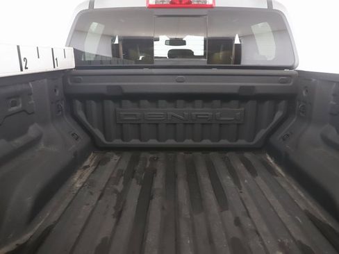 Used 2024 GMC Canyon Denali image 29