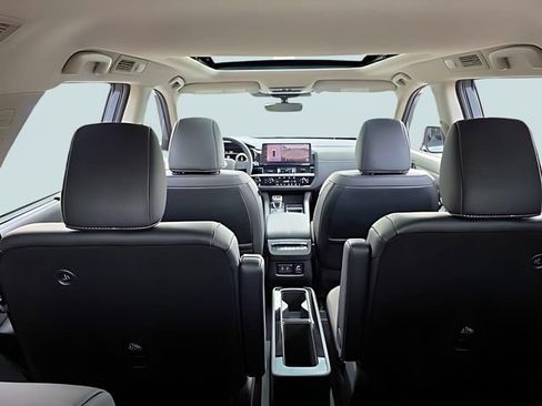 New 2026 Nissan Pathfinder Platinum w/ Lighting Package AWD/4WD image 32