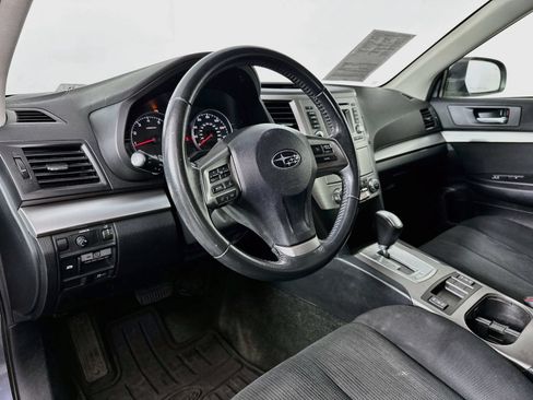 Used 2014 Subaru Outback 2.5i Premium AWD/4WD image 9