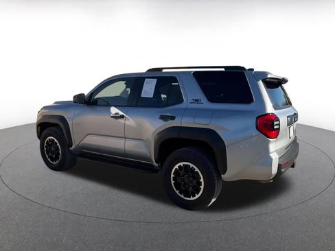 Used 2025 Toyota 4Runner SR5 image 10