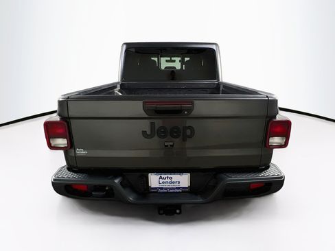 Used 2023 Jeep Gladiator Sport AWD/4WD image 6