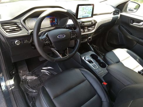 Used 2022 Ford Escape SEL w/ Technology Package AWD/4WD image 12