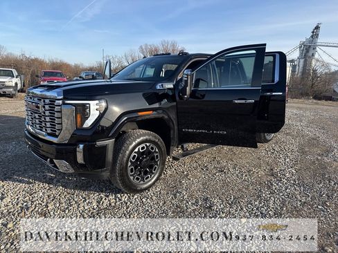 Used 2025 GMC Sierra 2500 Denali w/ Denali Reserve Package image 29
