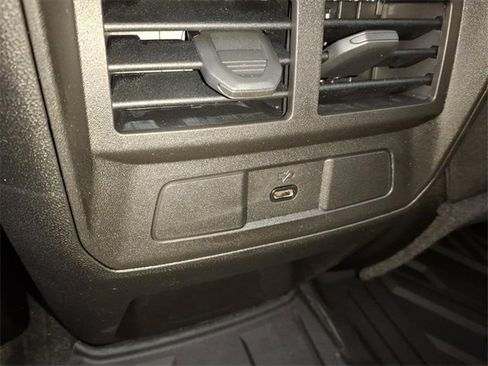 New 2026 GMC Canyon Elevation image 11