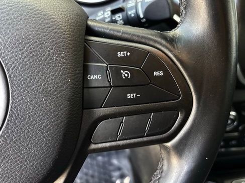 Used 2020 Jeep Cherokee Trailhawk w/ Comfort/Convenience Group image 19