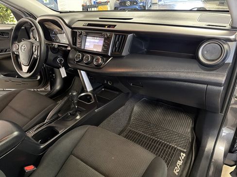 Used 2017 Toyota RAV4 LE w/ All Weather Liner Package FWD image 39